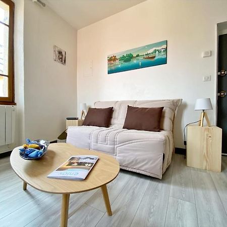 Coup De Coeur Au Pied Du Chateau - Nice Studio Ideally Located Annecy Kültér fotó